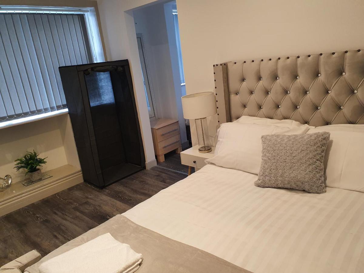 Modern City Centre Apartments Liverpool Buitenkant foto